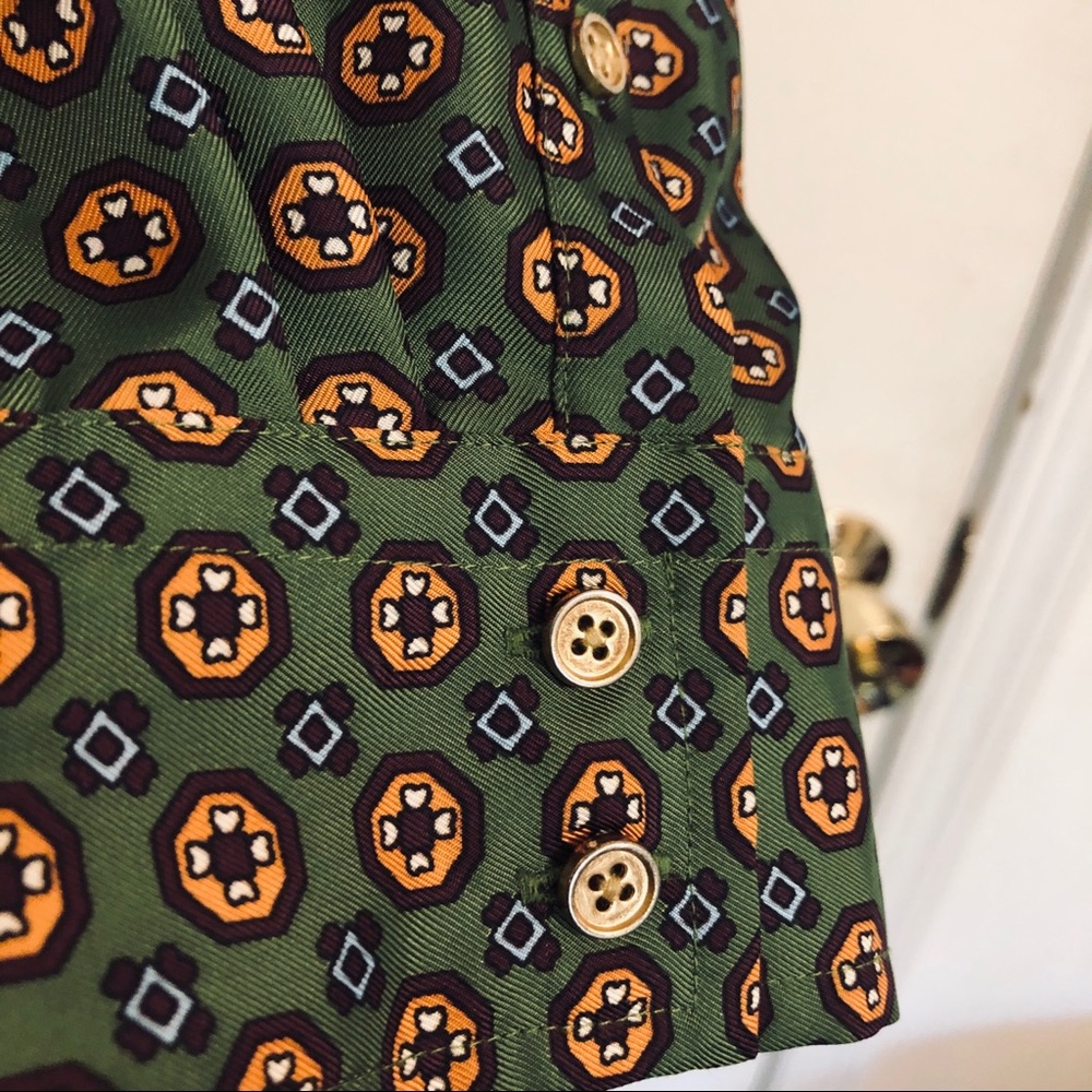 Retro Print Button Down Top - Picture 3 of 5